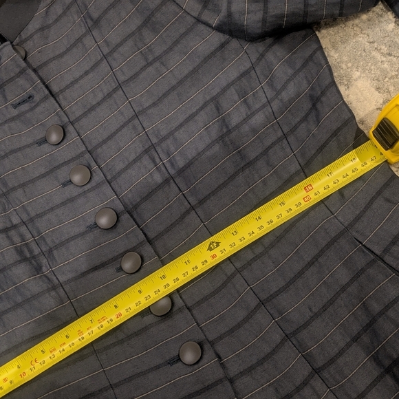 Emporio Armani Navy Striped Buttoned Blazer – Size 46 - Picture 10 of 14